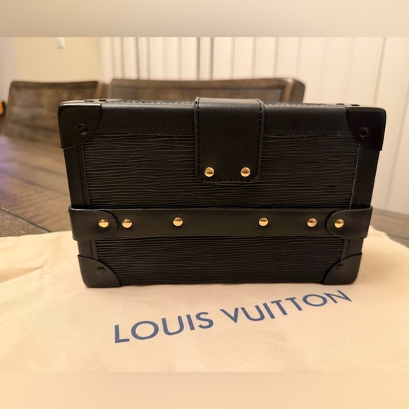 Black Truck Women's Bag - Picture 4 of 16